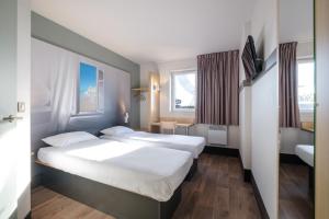 Hotels B&B HOTEL Calais Centre St Pierre : Chambre Lits Jumeaux