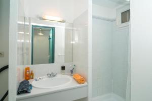 One-Bedroom Cabin Apartment with sea view room in Savanna Beach/Terrasses de Savanna