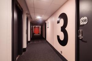 Hotels B&B HOTEL Paris Saint-Denis Pleyel : photos des chambres