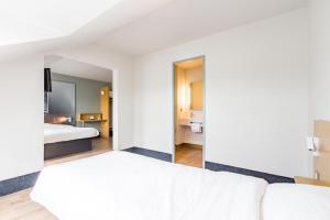 Hotels B&B HOTEL Tours Parc Expo St-Avertin : Chambre Triple