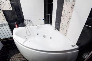 Prospekt Svobody 40 (City center)