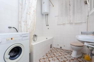 Rooms & Studio Apartment Mira