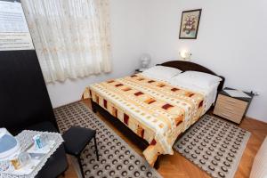 Rooms & Studio Apartment Mira