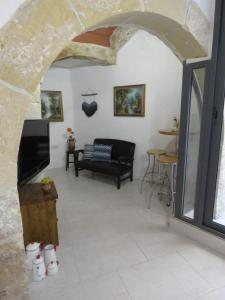 Amelias House of Character