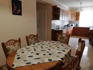 Imola És Andrea Apartmanház