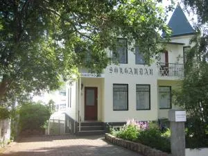 Guesthouse Sólgardar - Akureyri
