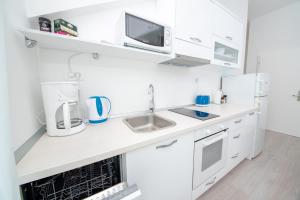 Sea Pearl Residence - Top beachfront location apartments in Bol centre