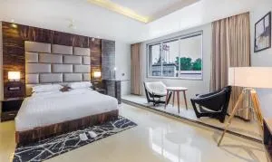 Aura One Hotel - Edappally