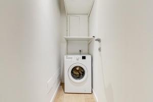 Lovely 3 rooms apartment close Trastevere Station