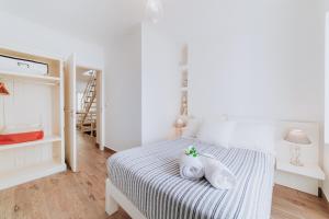 Paul do Mar Beach House