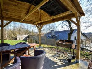 Modern Holiday Home with Bubble Bath and Sauna in Ardennes