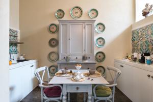 Jasmine Modica Luxury House