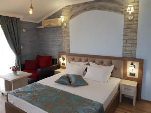 Vromos Guest House