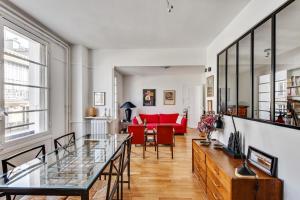 Appartements Design apartment with terrace by Weekome : photos des chambres