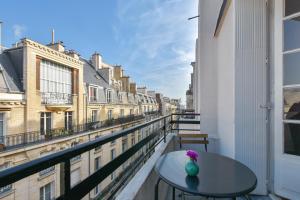 Appartements Design apartment with terrace by Weekome : Appartement 2 Chambres