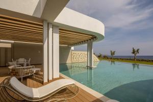 Superior Suite Sea View with Private Pool and Free Transfer