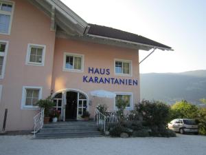 Appartementhaus Karantanien am Ossiacher See