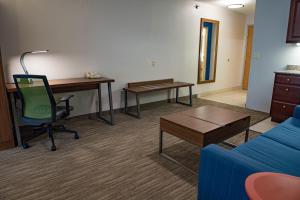 Holiday Inn Express Hotel & Suites Elkhart-South by IHG