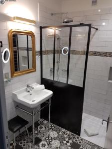 Hotels Hotel Beausoleil : photos des chambres