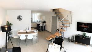 Appartements Appart T4 Christina contemporain, Vue Lac, climatise avec parking : photos des chambres