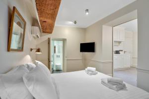 Pick A Flats Apartments in Saint Germain - Paul-Louis Courier