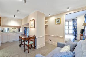 Pick A Flats Apartments in Saint Germain - Paul-Louis Courier