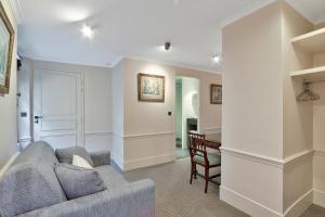 Appartements Pick A Flat's Apartments in Saint Germain - Paul-Louis Courier : photos des chambres