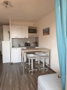 Appartements studios les sablettes/la seyne sur mer : photos des chambres