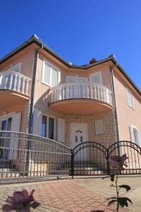 Apartments Pavlakovic