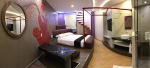Queen Suite with Spa Bath room in Motel Tatami