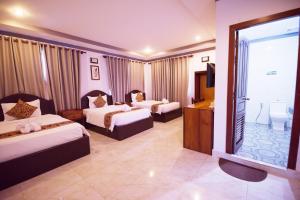 Golden Bakong Boutique