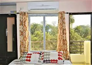 Pretty Garden View Apartment 3BHK Furnished Flat near Kashi Vishwanath Temple - Varanasi