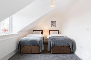 Birmingham Estate I By Prime Stays