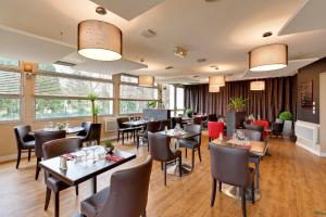 Hotels Logis Beaujoire Hotel : photos des chambres