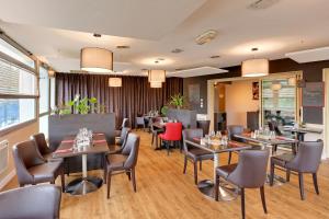 Hotels Logis Beaujoire Hotel : photos des chambres