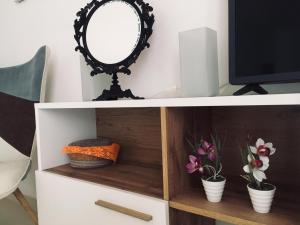 Heidi's Apartment img21