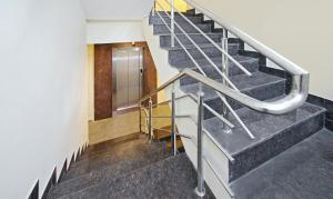 Itsy Hotels Jansi Residency