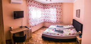 Two Bedroom Apartment Downtown Ivanovi