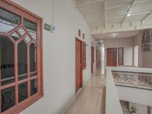 RedDoorz near Ciputra Golf Surabaya