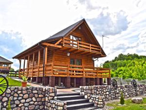 Chata A house on the shore of the lake Lubrza Polsko