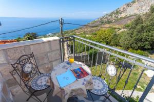 Holiday house Layla in Tucepi, sea view 