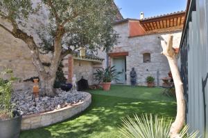VILLA ARTEMIA - chambre d hôtes labellisée massages-piscine-climatisation