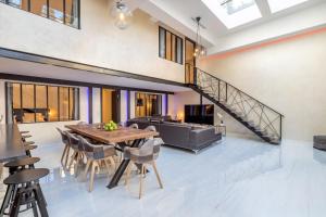 Appartements Residence Montaigne - Luxurious - 350m Palais - LRA Cannes : photos des chambres