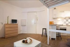 Appartements Colorful Studio Cannes : photos des chambres