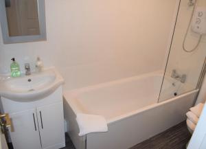 Kelpies Serviced Apartments Alexander- 2 Bedrooms