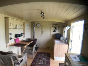 The Hawthorn Shepherds Hut