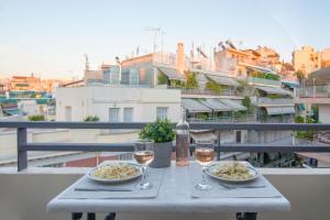 5th flr Boho studio @ Exarheia w balcony