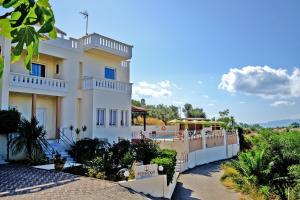 Poseidon Apartments Chania Greece