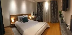 Ti Laouen Karaez - 卡尔艾普卢盖