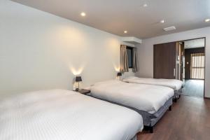 Kyoto Takatsuji Rose Heights